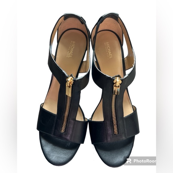 Michael Kors Leather Heels. Open toe with gold zipper fastening.  Size 10M. - Picture 1 of 9